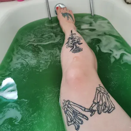 OnlyFans account  milfshellfree header 2