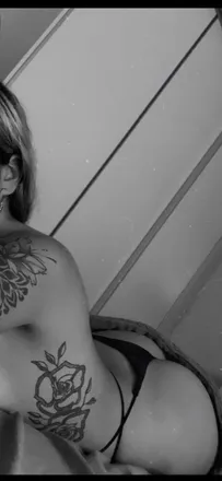 OnlyFans cuenta camilarrosa header 2