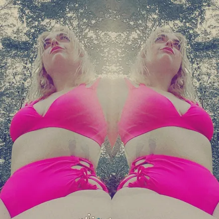 OnlyFans cuenta carmalizedginger header 2