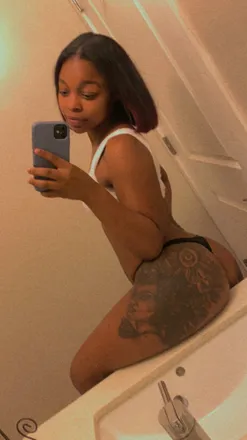 OnlyFans cuenta itsdreaam header 2