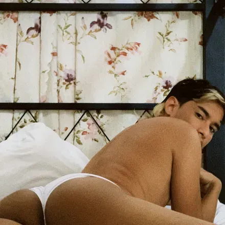 OnlyFans cuenta riquiqui header 2