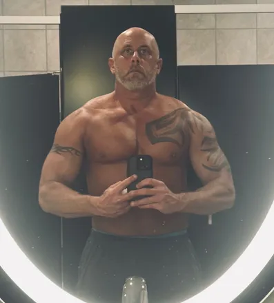 OnlyFans cuenta dilfthickness header 2