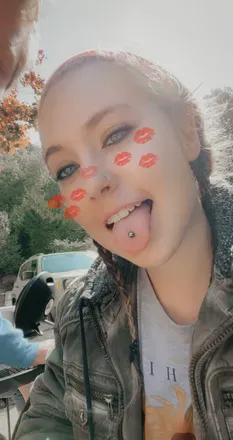 OnlyFans cuenta emiline420 header 2