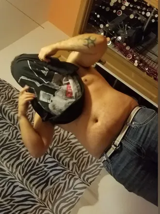 OnlyFans cuenta italiantreat007 header 2