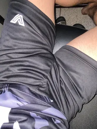 OnlyFans account  tynosaurus52 header 2