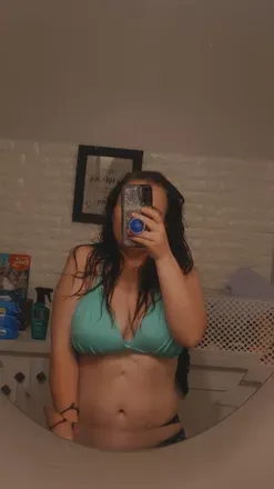 OnlyFans cuenta baby_em_rose avatar 1