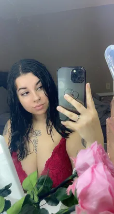 OnlyFans cuenta juliee2020 header 2