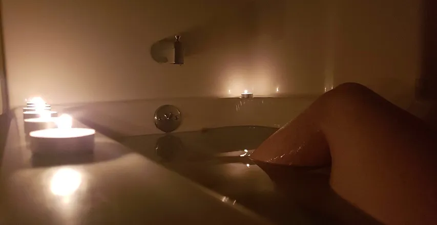 OnlyFans cuenta riahkolb24 header 2