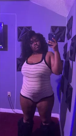 OnlyFans cuenta kyia123 avatar 1