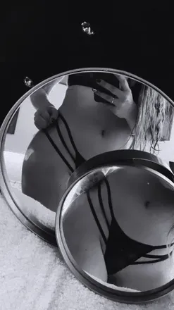 OnlyFans cuenta claraluna7 header 2