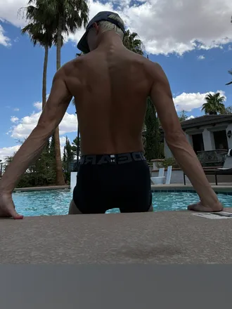 OnlyFans cuenta marcromeoxxx header 2