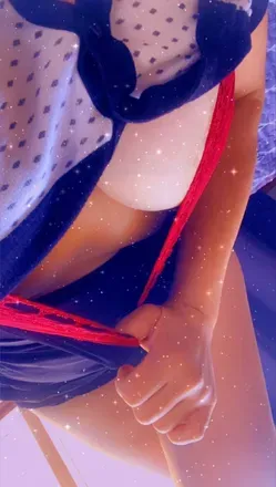 OnlyFans cuenta missdebbkelly header 2