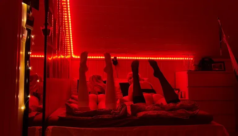 OnlyFans cuenta chloeemilyx header 2