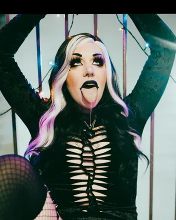 OnlyFans cuenta gothlaundry avatar 1