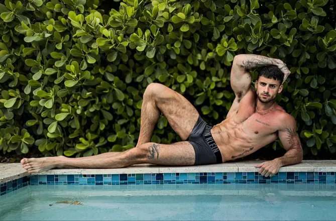 OnlyFans cuenta heyitssimon header 2