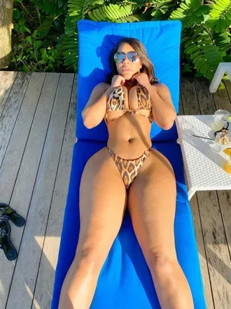 OnlyFans cuenta goldenvibe avatar 1