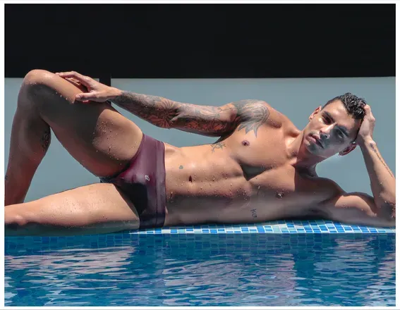 OnlyFans cuenta julianquinones9 header 2