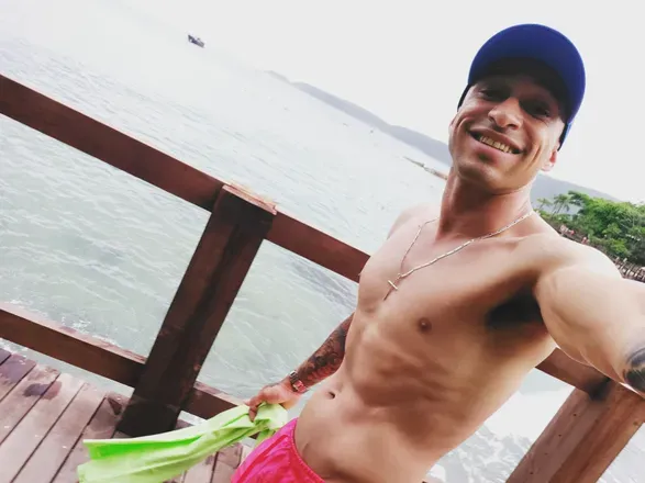 OnlyFans cuenta marcellothalesmoreno header 2