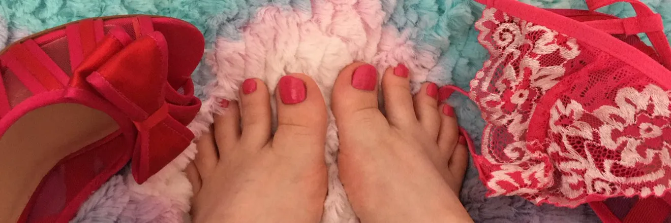 OnlyFans cuenta enchantingtootsie header 2