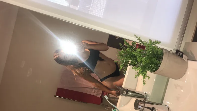 OnlyFans cuenta natalia_violett header 2