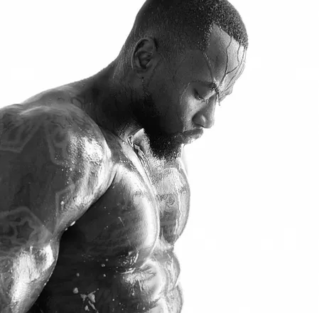 OnlyFans cuenta action_figure header 2