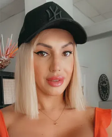 OnlyFans cuenta danamoore avatar 1