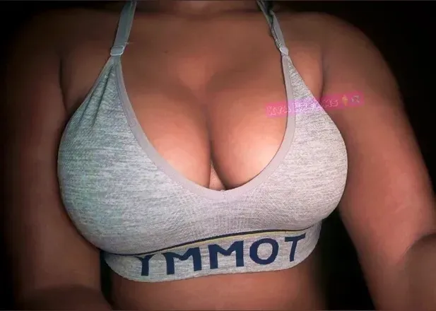 OnlyFans cuenta kyakreams header 2