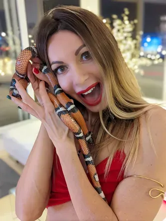 OnlyFans cuenta queensnake avatar 1