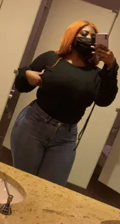 OnlyFans account  yoninae header 2
