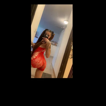 OnlyFans cuenta honesty_honesty header 2