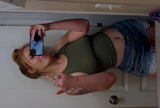 OnlyFans account  itskkmf21 header 2