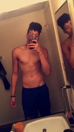 OnlyFans cuenta lavishlightskin avatar 1