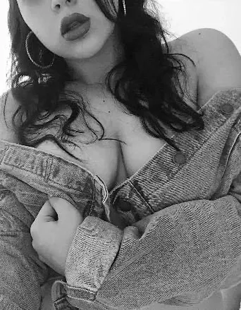 OnlyFans cuenta moniqueamaya header 2