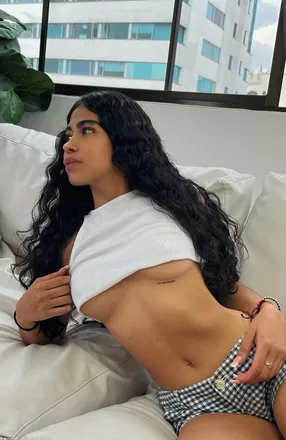 OnlyFans cuenta esmeralda111 header 2