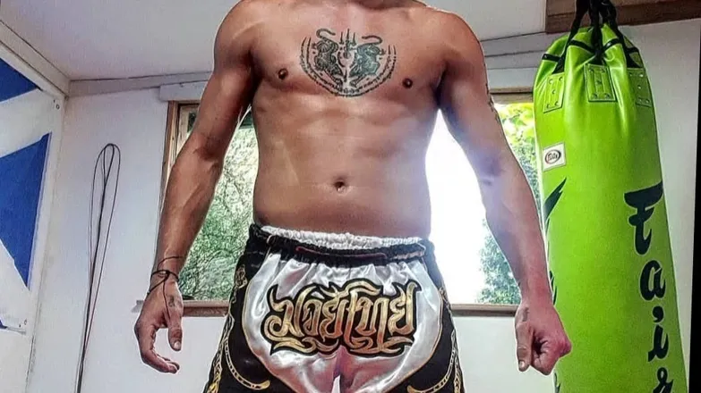 OnlyFans cuenta thethaiboxer header 2