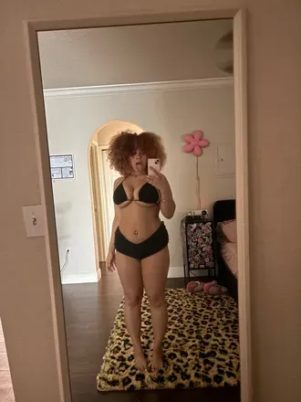 OnlyFans cuenta curlysumma avatar 1