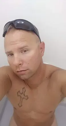 OnlyFans account  u73300468 avatar 1