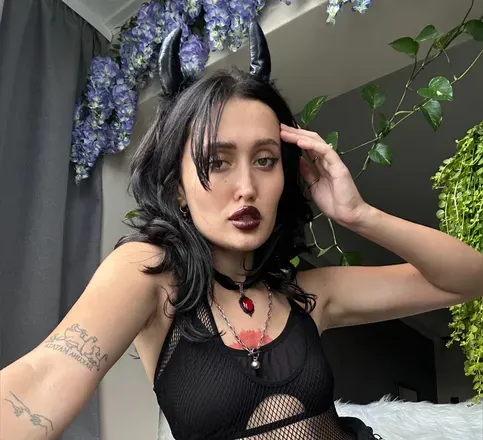 OnlyFans account  yourfavcamille avatar 1