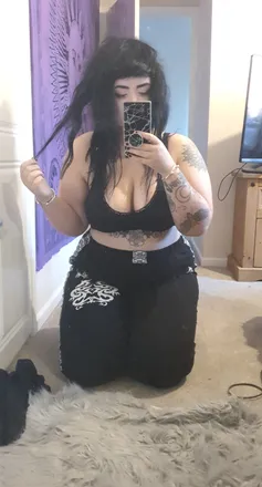 OnlyFans cuenta gothbitchx header 2