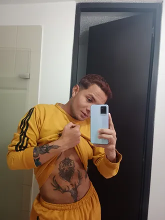 OnlyFans cuenta k.parra header 2