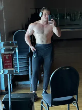 OnlyFans account  chrisatoms avatar 1