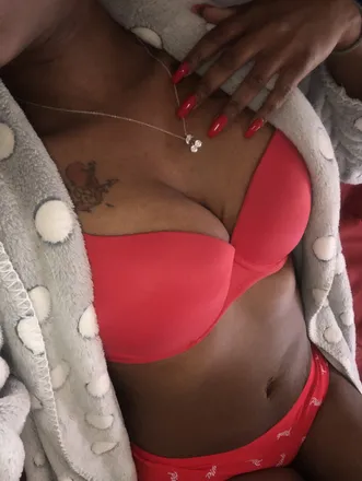 OnlyFans cuenta ayricamonroe header 2