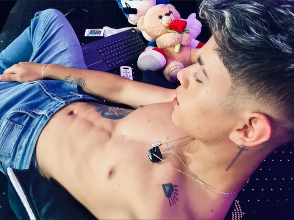 OnlyFans cuenta eroskhaos header 2