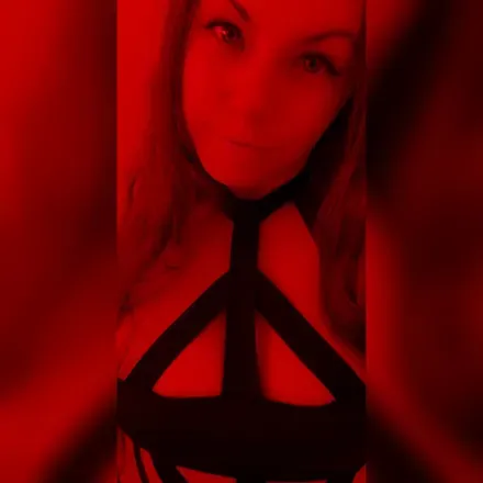OnlyFans cuenta zombienerdbabe avatar 1