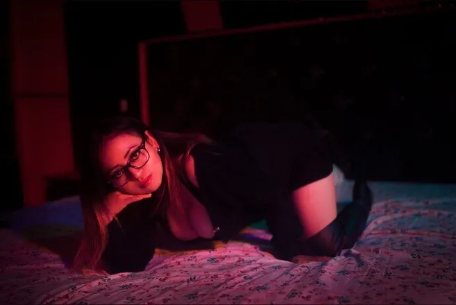 OnlyFans cuenta suleeiika.stori header 2