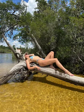 OnlyFans cuenta goddesstalltasha header 2