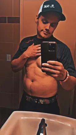 OnlyFans cuenta robbielee1992 avatar 1