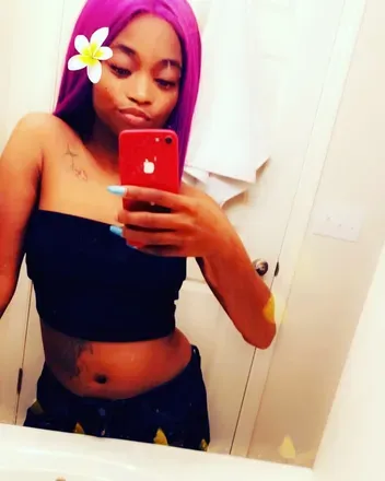 OnlyFans cuenta xoseductivepee avatar 1