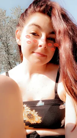 OnlyFans cuenta lola_fire20 header 2