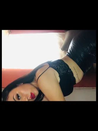 OnlyFans cuenta nahomivame header 2